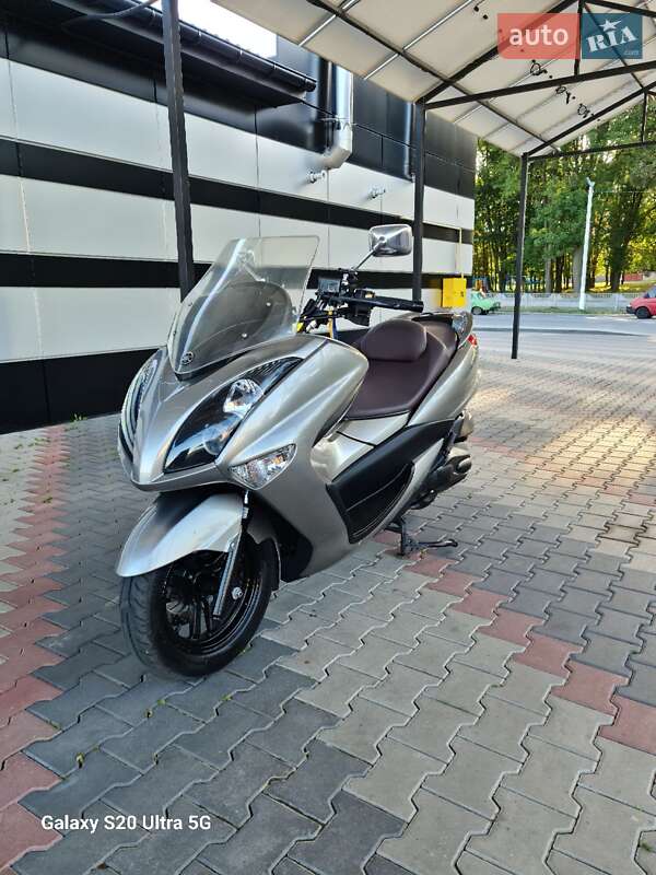 Макси-скутер Yamaha Majesty 2012 в Виннице