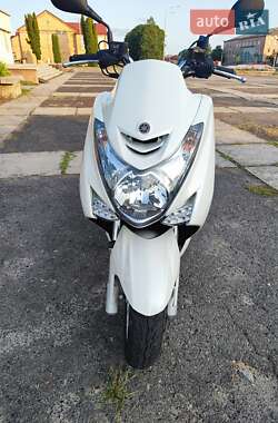 Макси-скутер Yamaha Majesty 2013 в Чернобае