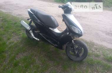 Макси-скутер Yamaha Maxster 2004 в Нежине