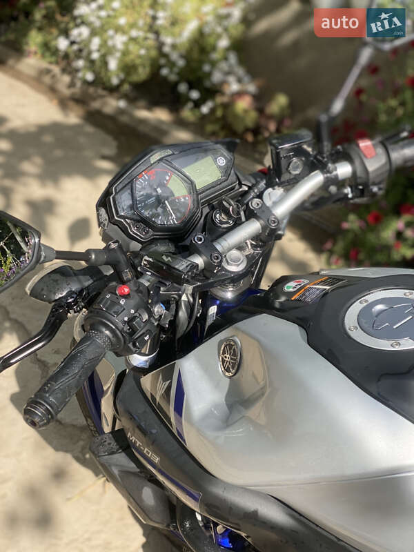 Спортбайк Yamaha MT-03 2016 в Татарбунарах