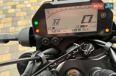 Мотоцикл Без обтекателей (Naked bike) Yamaha MT-03 2022 в  фото 16 Мотоцикл Без обтекателей (Naked bike) Yamaha MT-03 2022 в