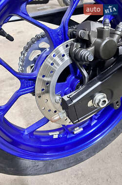 Мотоцикл Без обтекателей (Naked bike) Yamaha MT-03 2016 в  фото 5 Мотоцикл Без обтекателей (Naked bike) Yamaha MT-03 2016 в