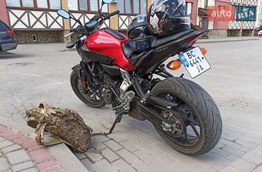 Мотоцикл Супермото (Motard) Yamaha MT-07 2014 в 