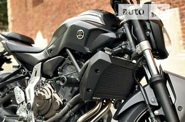 Мотоцикл Без обтекателей (Naked bike) Yamaha MT-07 2014 в 