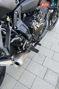 Мотоцикл Спорт-туризм Yamaha MT-07 2017 в 
