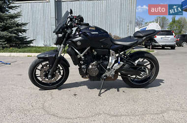 Мотоцикл Без обтекателей (Naked bike) Yamaha MT-07 2015 в Виннице