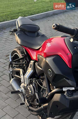 Мотоцикл Без обтекателей (Naked bike) Yamaha MT-07 2014 в 