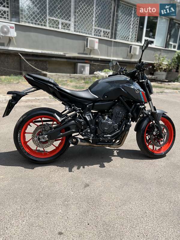 Yamaha MT-07 2021
