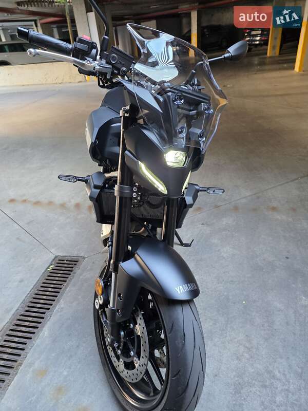 Мотоцикл Без обтекателей (Naked bike) Yamaha MT-07 2025 в Львове фото 13 Мотоцикл Без обтекателей (Naked bike) Yamaha MT-07 2025 в Львове