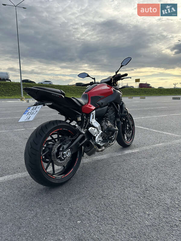 Мотоцикл Без обтекателей (Naked bike) Yamaha MT-07 2018 в Львове фото 3 Мотоцикл Без обтекателей (Naked bike) Yamaha MT-07 2018 в Львове