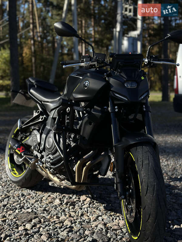 Мотоцикл Без обтікачів (Naked bike) Yamaha MT-07 2025 в Бродах фото 12 Мотоцикл Без обтікачів (Naked bike) Yamaha MT-07 2025 в Бродах