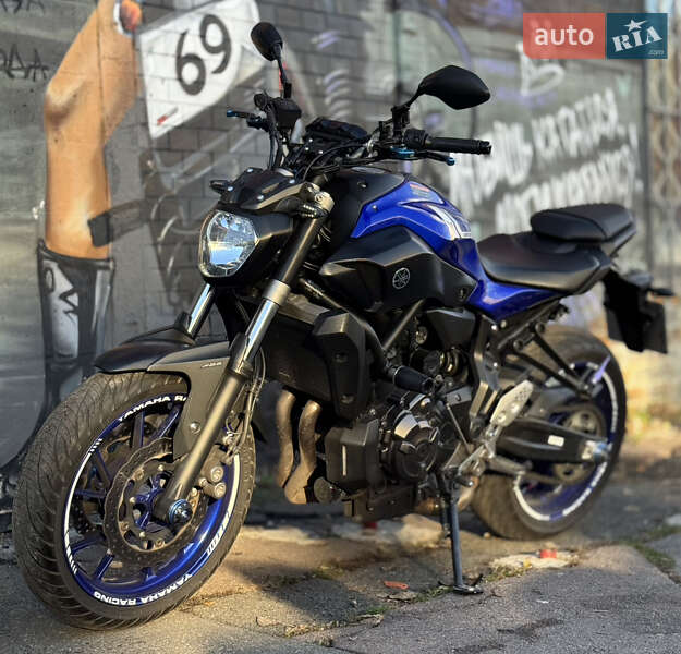 Мотоцикл Без обтікачів (Naked bike) Yamaha MT-07 2016 в Києві фото 5 Мотоцикл Без обтікачів (Naked bike) Yamaha MT-07 2016 в Києві
