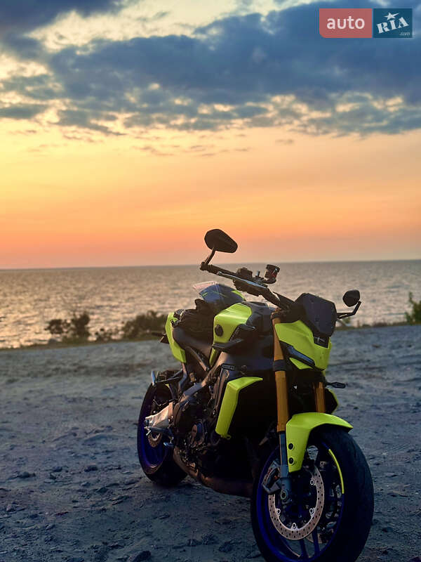 Мотоцикл Без обтекателей (Naked bike) Yamaha MT-09 SP 2024 в 