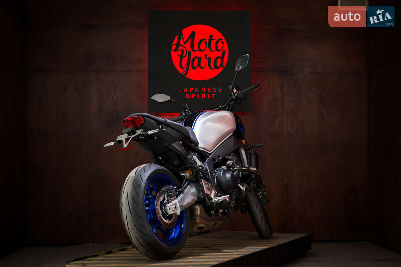 Мотоцикл Без обтекателей (Naked bike) Yamaha MT-09 SP 2022 в Днепре фото 6 Мотоцикл Без обтекателей (Naked bike) Yamaha MT-09 SP 2022 в Днепре