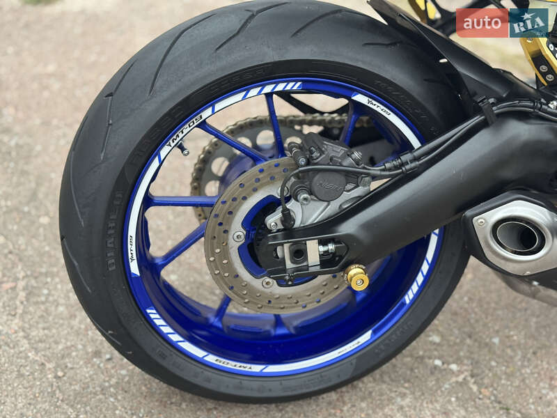Мотоцикл Без обтекателей (Naked bike) Yamaha MT-09 SP 2018 в Сновске фото 16 Мотоцикл Без обтекателей (Naked bike) Yamaha MT-09 SP 2018 в Сновске