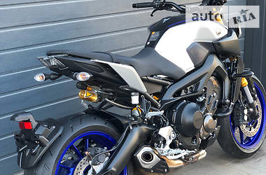 Мотоцикл Без обтекателей (Naked bike) Yamaha MT-09 2018 в 