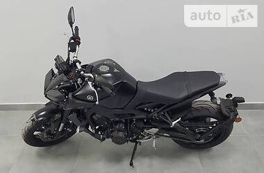 Мотоцикл Без обтекателей (Naked bike) Yamaha MT-09 2020 в 