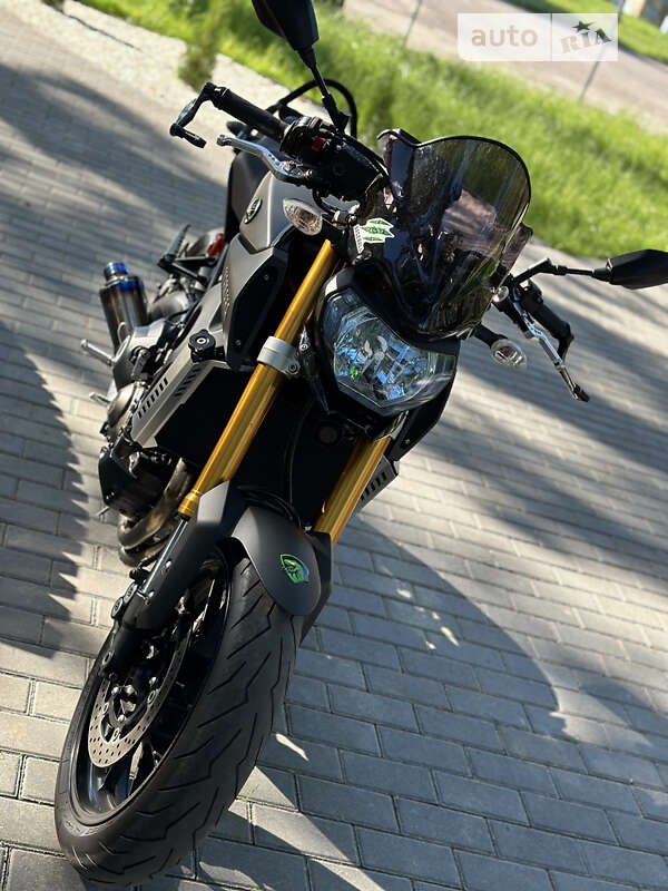 Мотоцикл Без обтікачів (Naked bike) Yamaha MT-09 2015 в Білій Церкві