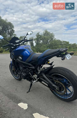 Спортбайк Yamaha MT-09 2016 в Краснограде