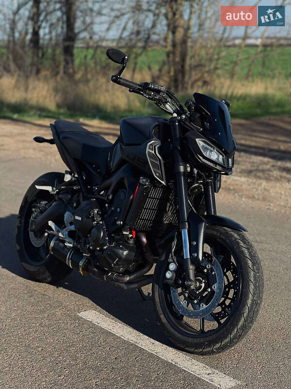 Мотоцикл Без обтекателей (Naked bike) Yamaha MT-09 2019 в 