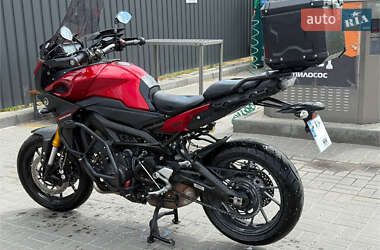 Мотоцикл Спорт-туризм Yamaha MT-09 2015 в 