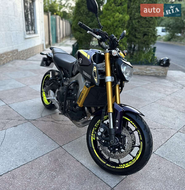 Yamaha MT-09 2016