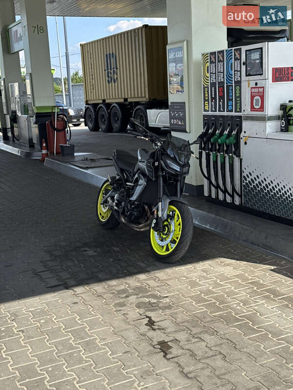Спортбайк Yamaha MT-09 2018 в Бучі