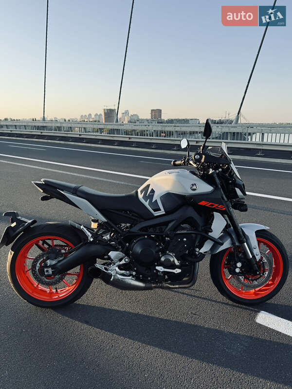Yamaha MT-09 2019