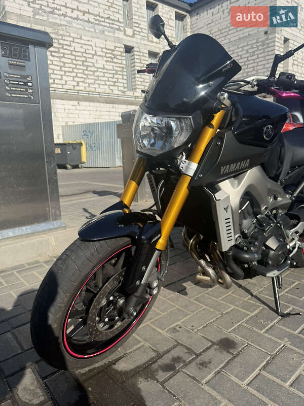 Мотоцикл Без обтікачів (Naked bike) Yamaha MT-09 2014 в Кропивницькому фото 2 Мотоцикл Без обтікачів (Naked bike) Yamaha MT-09 2014 в Кропивницькому