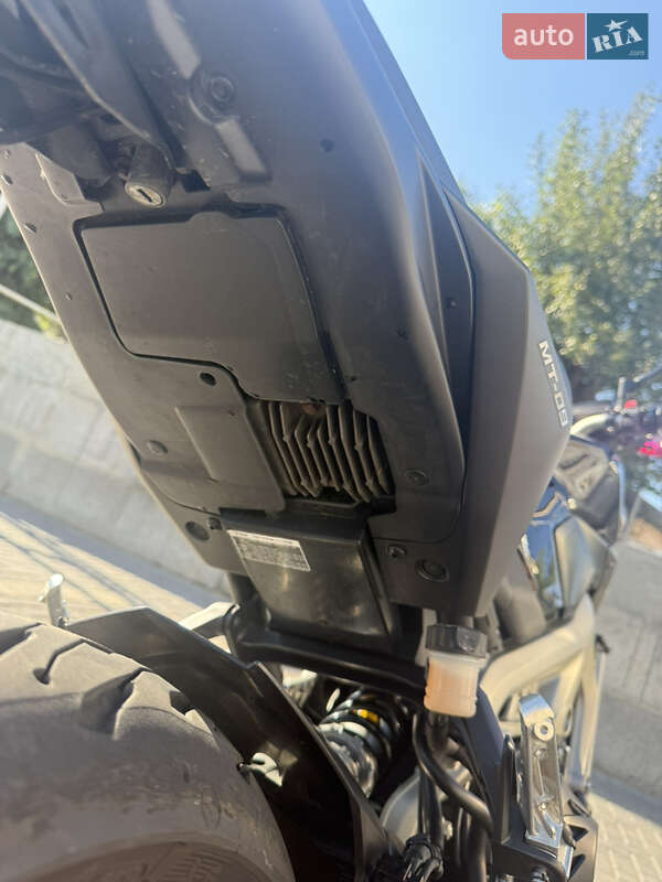 Мотоцикл Без обтікачів (Naked bike) Yamaha MT-09 2014 в Кропивницькому фото 28 Мотоцикл Без обтікачів (Naked bike) Yamaha MT-09 2014 в Кропивницькому