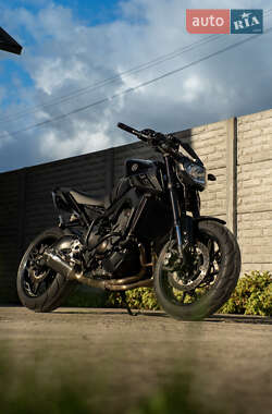 Мотоцикл Без обтекателей (Naked bike) Yamaha MT-09 2015 в Киеве