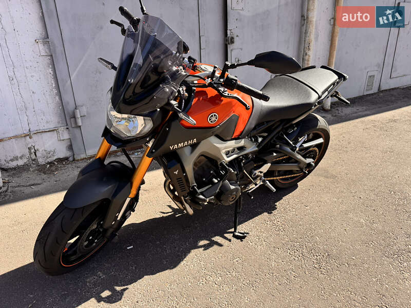 Мотоцикл Без обтікачів (Naked bike) Yamaha MT-09 2015 в Києві