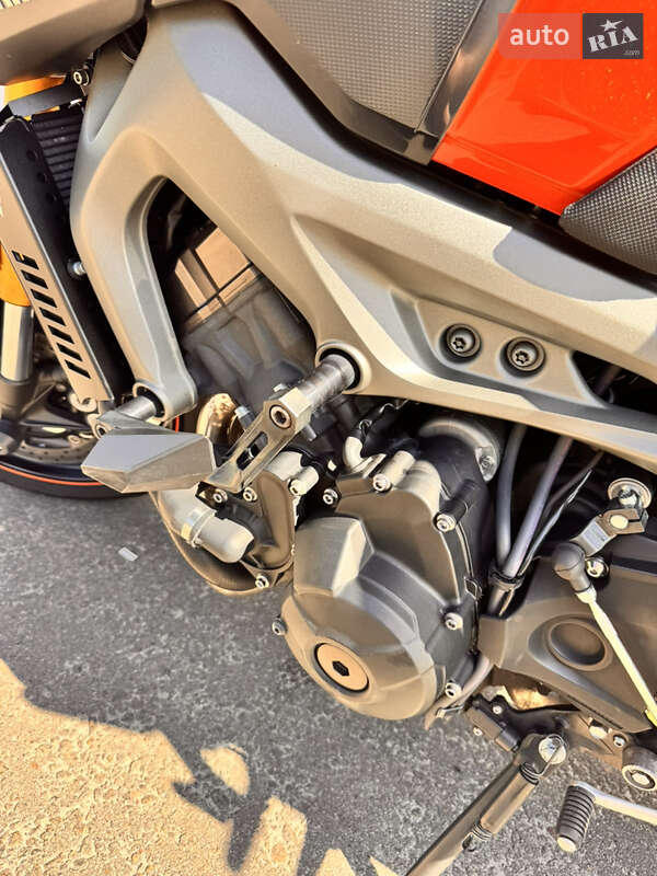 Мотоцикл Без обтікачів (Naked bike) Yamaha MT-09 2015 в Києві