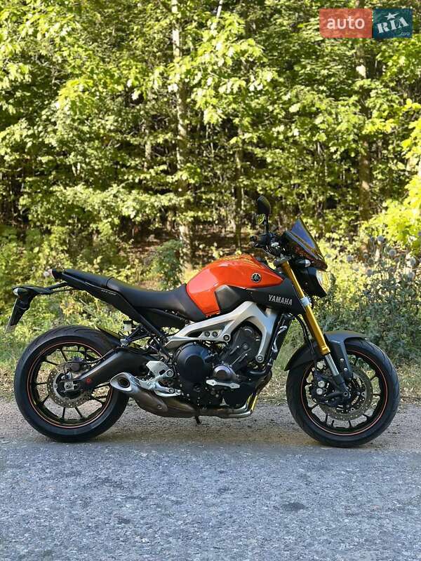 Мотоцикл Без обтікачів (Naked bike) Yamaha MT-09 2015 в Вінниці