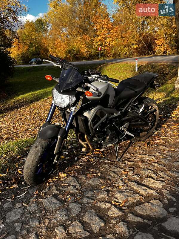 Yamaha MT-09 2015