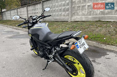 Мотоцикл Без обтекателей (Naked bike) Yamaha MT-09 2016 в  фото 5 Мотоцикл Без обтекателей (Naked bike) Yamaha MT-09 2016 в