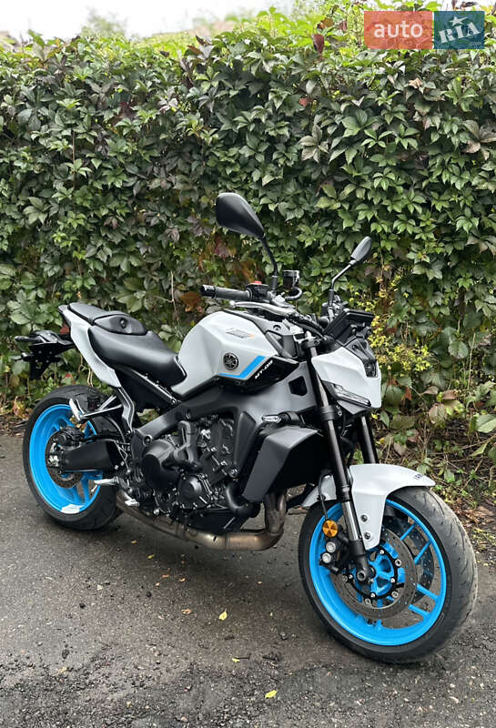 Мотоцикл Без обтекателей (Naked bike) Yamaha MT-09 2025 в Львове фото 4 Мотоцикл Без обтекателей (Naked bike) Yamaha MT-09 2025 в Львове