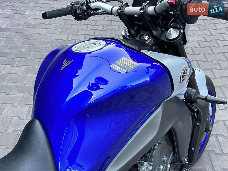 Мотоцикл Без обтекателей (Naked bike) Yamaha MT-09 2021 в Днепре