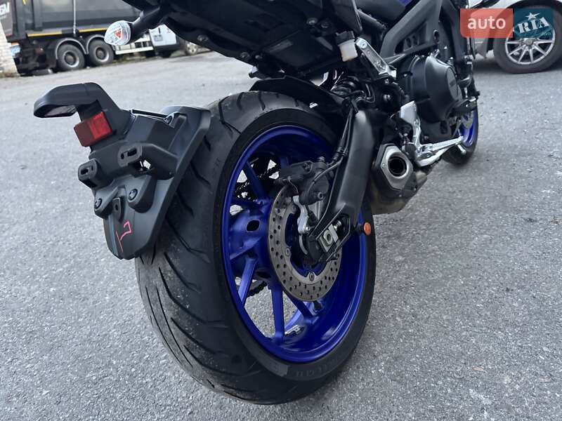 Мотоцикл Без обтекателей (Naked bike) Yamaha MT-09 2020 в Днепре