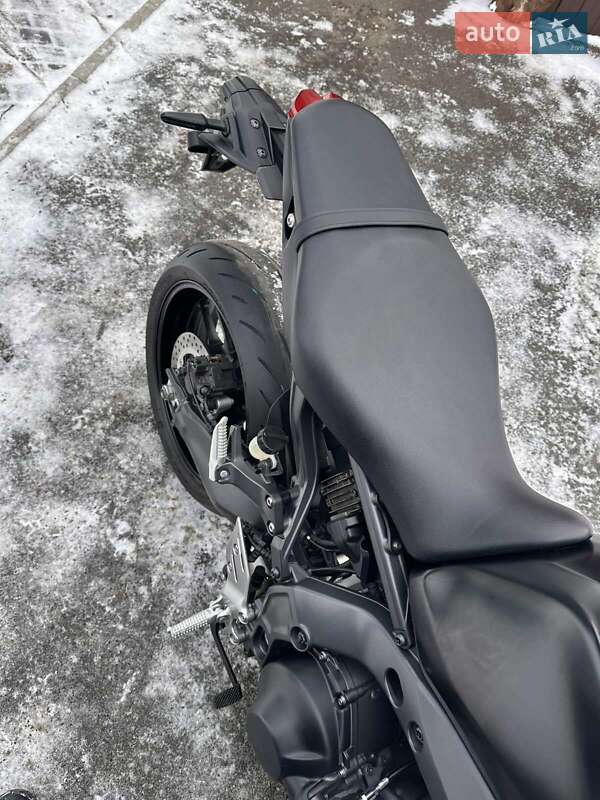 Мотоцикл Без обтекателей (Naked bike) Yamaha MT-09 2022 в Смеле фото 16 Мотоцикл Без обтекателей (Naked bike) Yamaha MT-09 2022 в Смеле
