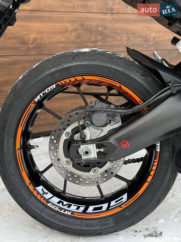 Мотоцикл Без обтікачів (Naked bike) Yamaha MT-09 2015 в Вінниці