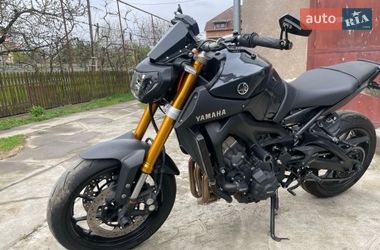 Мотоцикл Без обтекателей (Naked bike) Yamaha MT-09 2016 в Ужгороде