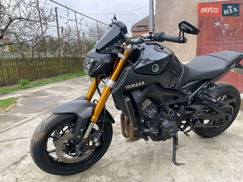 Yamaha MT-09 2016