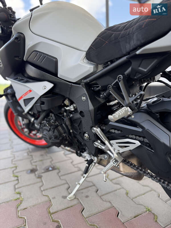 Мотоцикл Без обтекателей (Naked bike) Yamaha MT-10 2020 в Нетешине