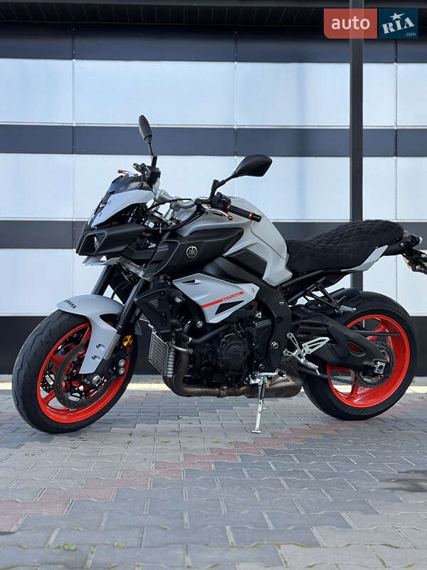 Мотоцикл Без обтекателей (Naked bike) Yamaha MT-10 2020 в Нетешине