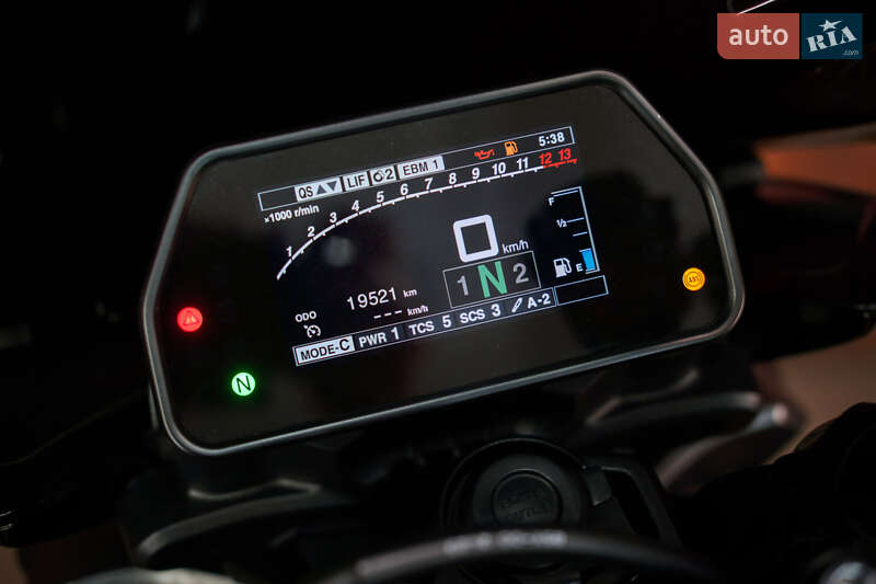 Мотоцикл Без обтекателей (Naked bike) Yamaha MT-10 2022 в Днепре фото 9 Мотоцикл Без обтекателей (Naked bike) Yamaha MT-10 2022 в Днепре