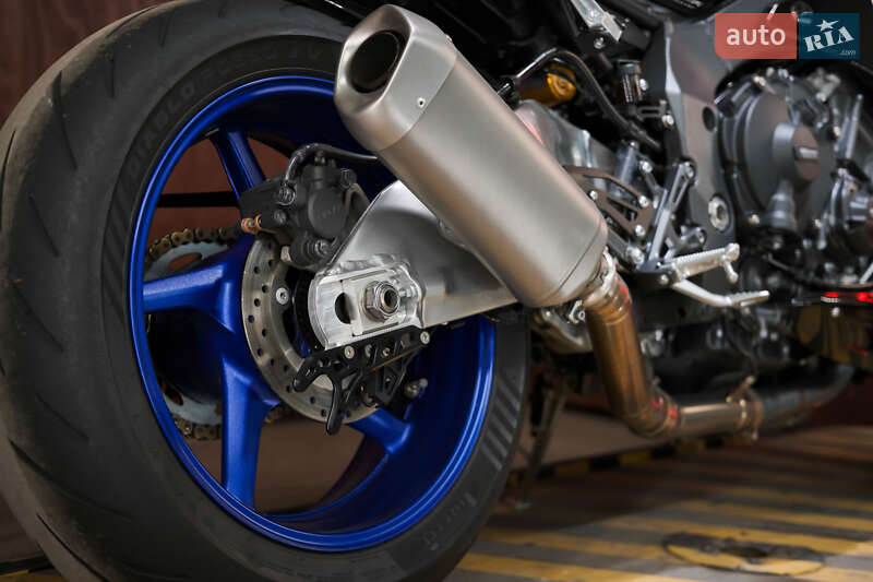 Мотоцикл Без обтекателей (Naked bike) Yamaha MT-10 2022 в Днепре фото 14 Мотоцикл Без обтекателей (Naked bike) Yamaha MT-10 2022 в Днепре