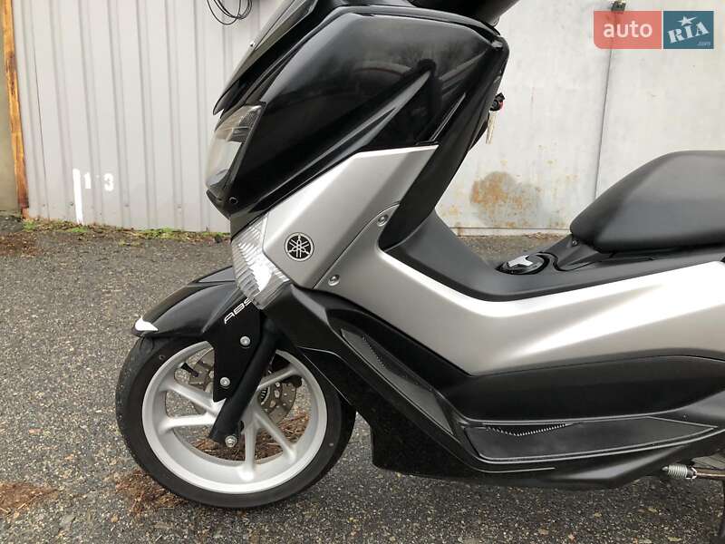 Максі-скутер Yamaha NMax 2016 в Дніпрі фото 9 Максі-скутер Yamaha NMax 2016 в Дніпрі