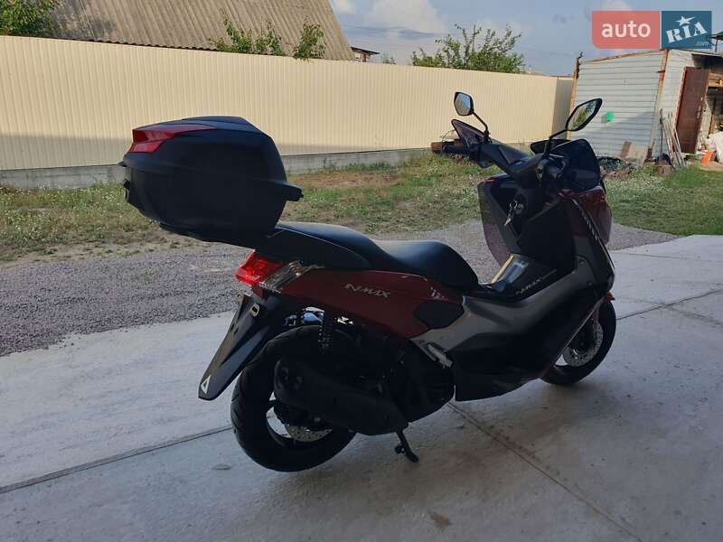 Скутер Yamaha NMax 2017 в Вышгороде