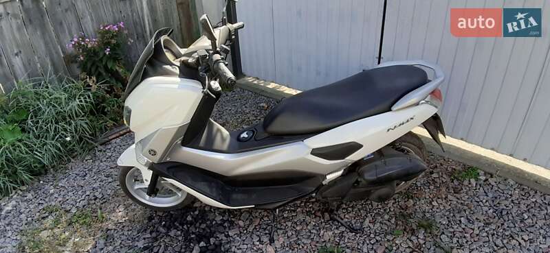 Макси-скутер Yamaha NMax 2016 в Прилуках